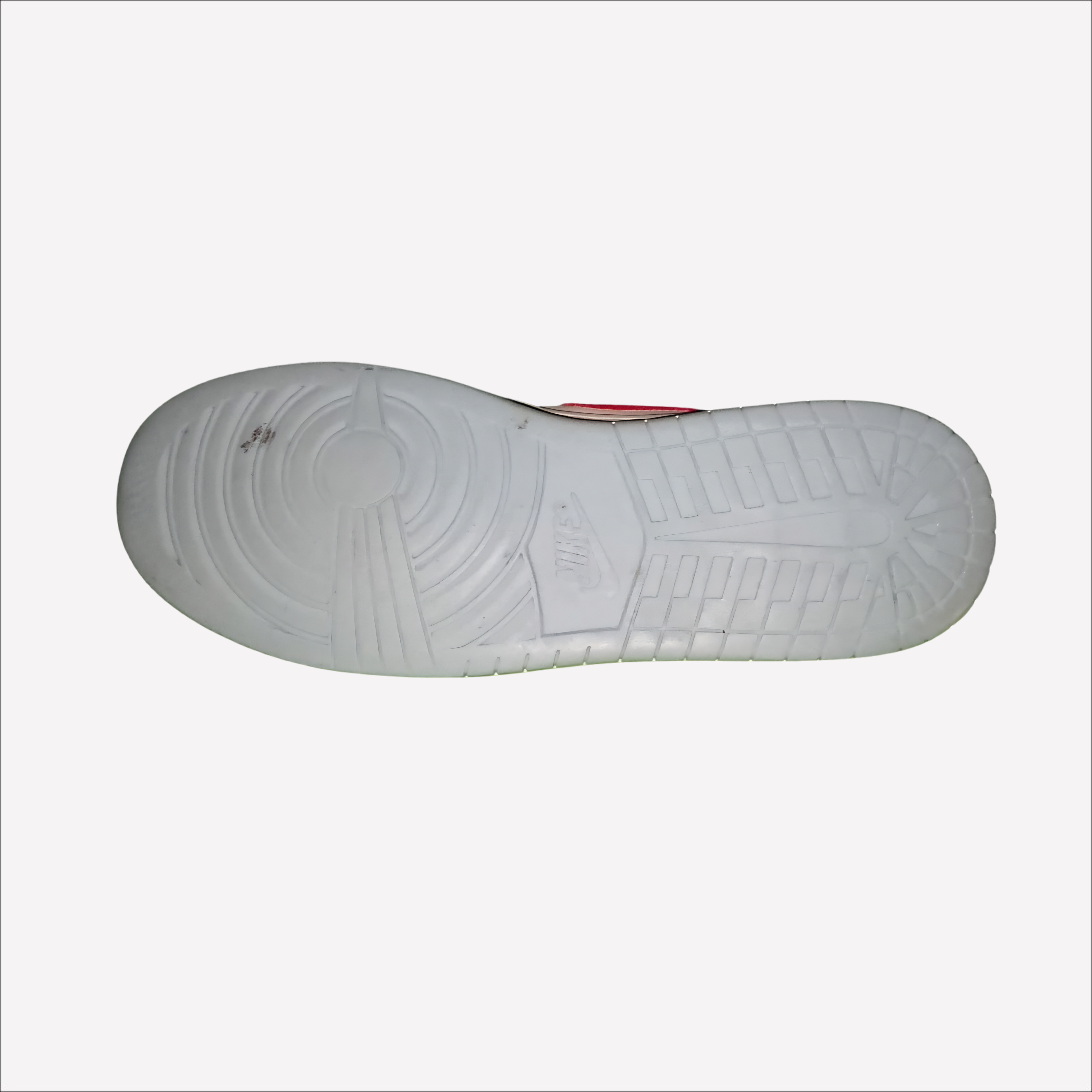 Air Jordan 1 Low SE - view 4