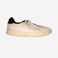 ANTA Vintage-style classic casual leather sneaker.